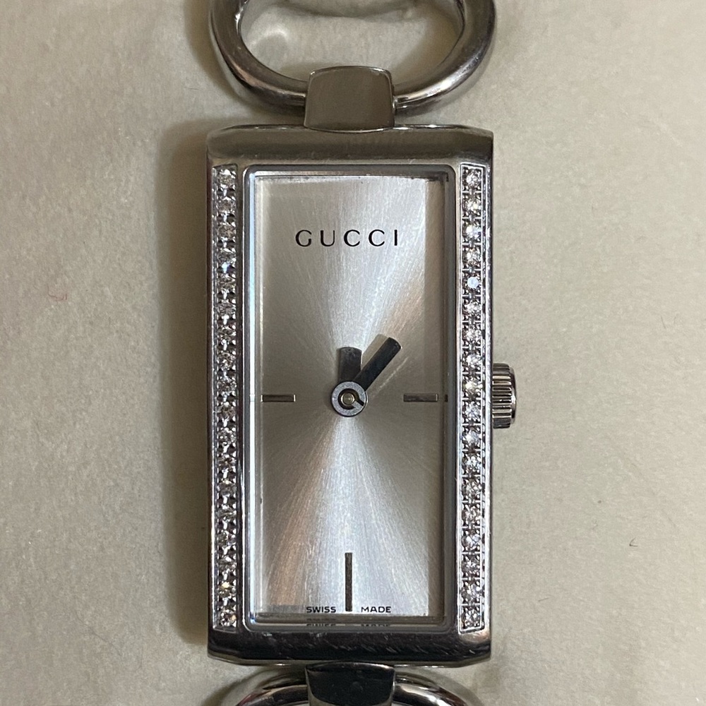 Beautiful Gucci Watch with diamonds AUTHENTIC